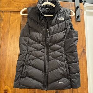The North Face Black Puffer Vest 550